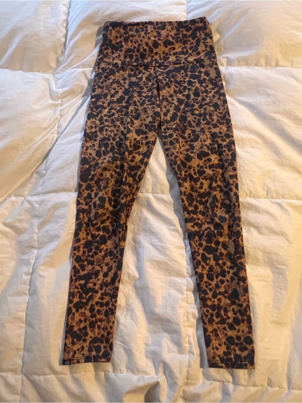 Onzie Tortoise Shell Matching Set Chic Bra Medium + High Rise Capri Small - Picture 4 of 11